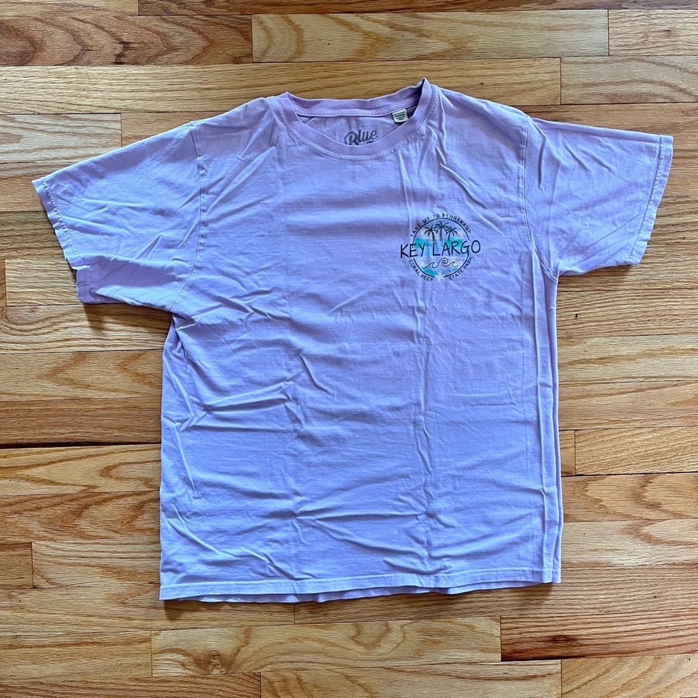 ‼️SOLD‼️Lavender Graphic Tee